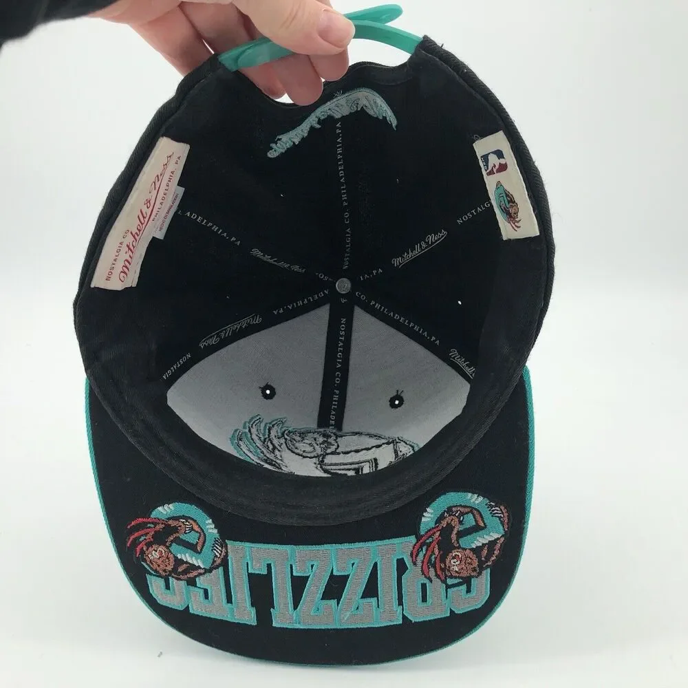 Vancouver Grizzlies Hat Cap Mitchell & Ness Embroidered NBA Snapback Black Green